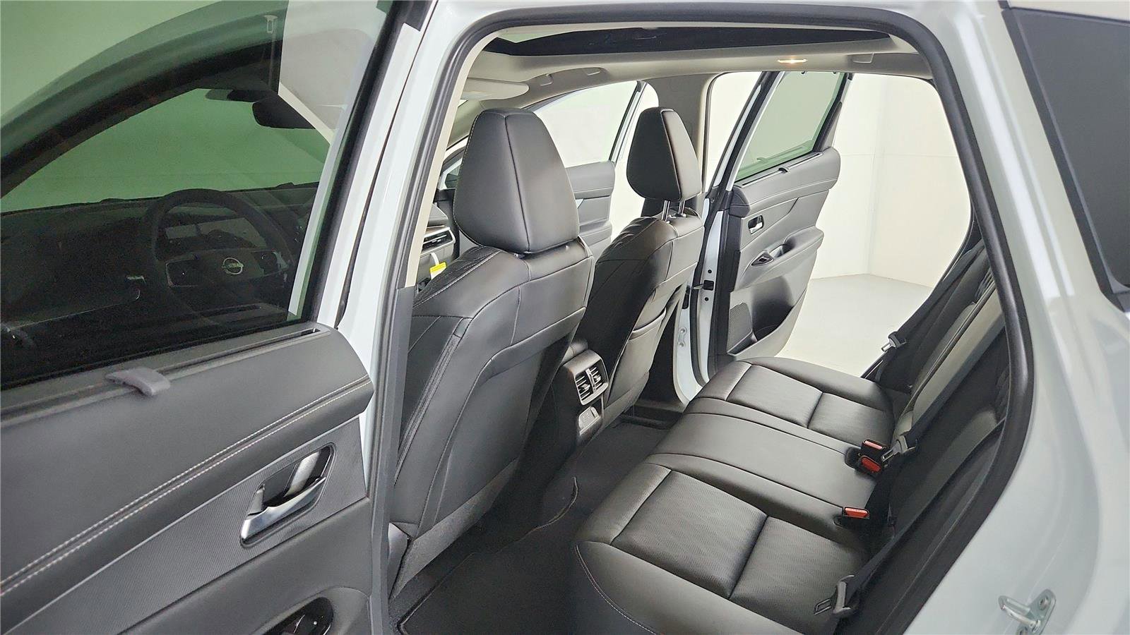 New 2026 Nissan Murano Platinum w/ Cargo Package AWD/4WD image 18