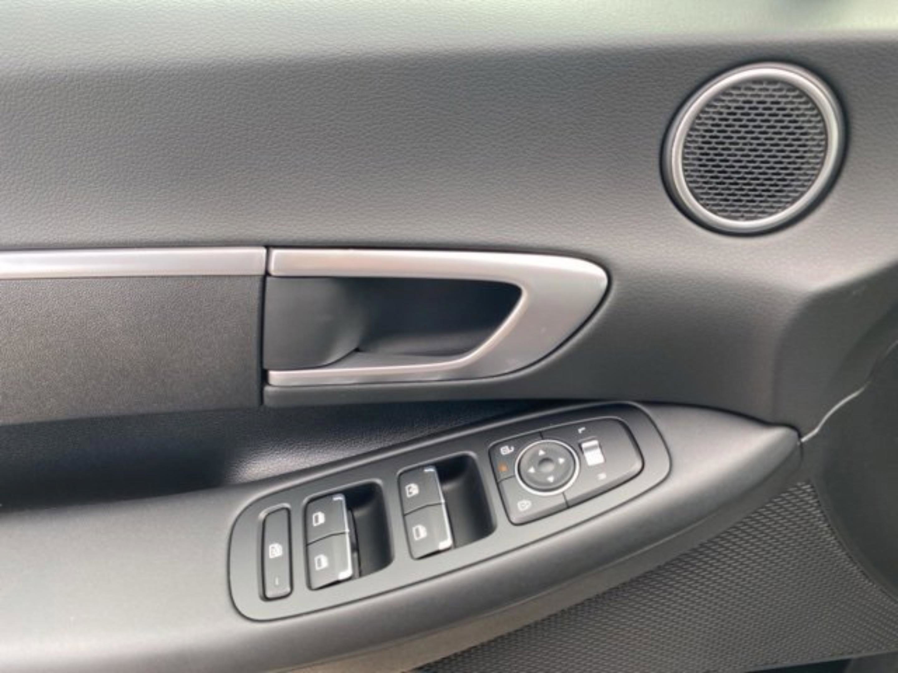 New 2026 Hyundai Sonata SE FWD image 12
