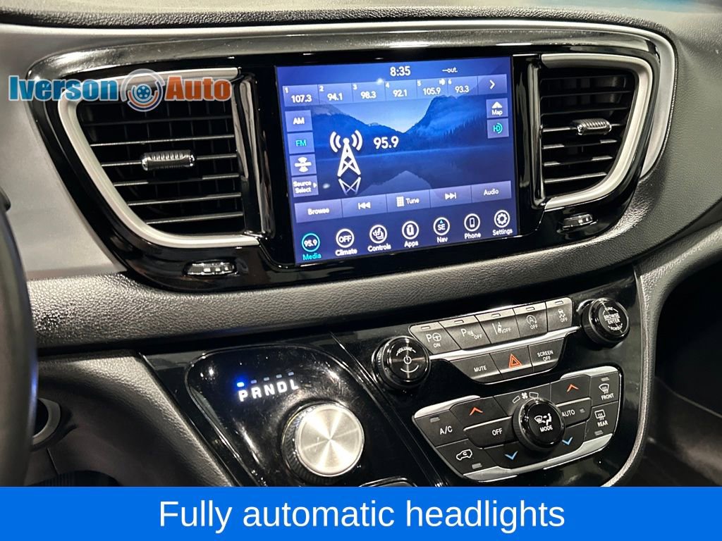 Used 2020 Chrysler Pacifica Touring-L w/ Advanced Safetytec Group image 22