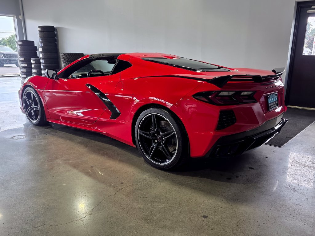 Used 2024 Chevrolet Corvette Stingray Preferred Cpe w/ Z51 Performance Package RWD image 9