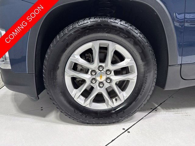 Used 2023 Chevrolet Traverse LS