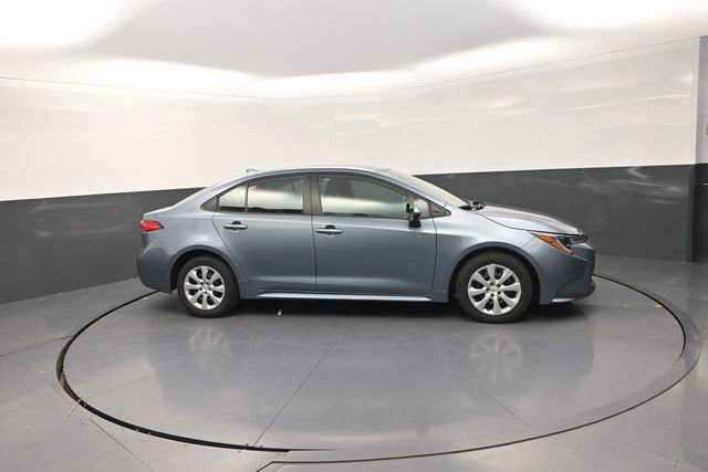Used 2024 Toyota Corolla LE FWD image 16