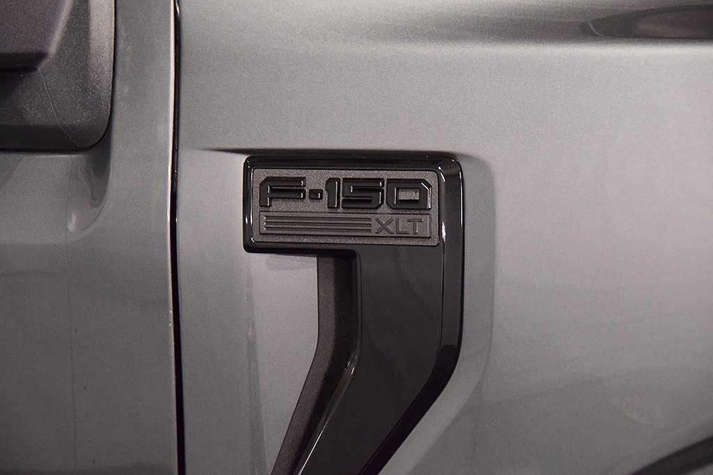 New 2026 Ford F150 XLT w/ Equipment Group 302A MID image 12