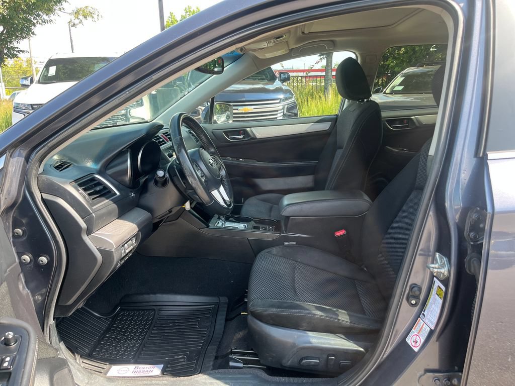 Used 2015 Subaru Outback 2.5i Premium AWD/4WD image 9