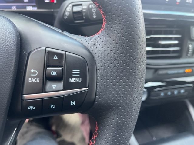 Used 2024 Ford Escape ST-Line Select w/ Tech Pack #1 image 31