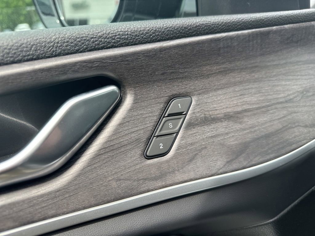 New 2025 Jeep Grand Cherokee Limited w/ Luxury Tech Group II image 13