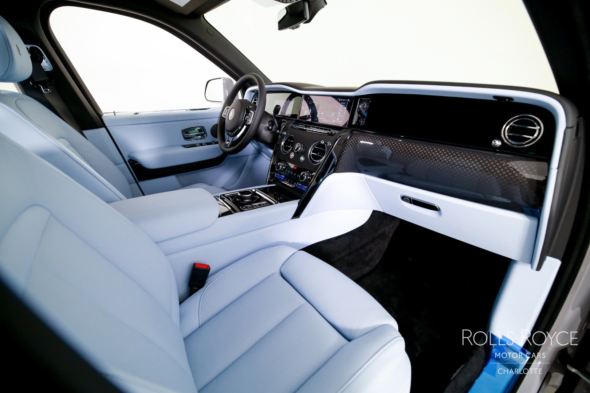 New 2027 Rolls-Royce Cullinan Black Badge AWD/4WD image 37