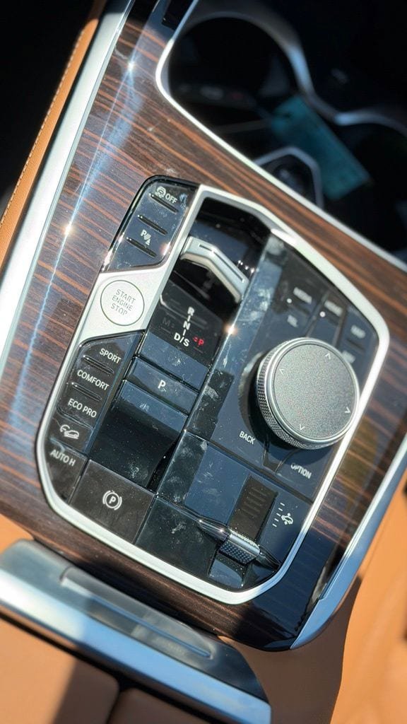 New 2027 BMW X7 xDrive40i w/ M Sport Package AWD/4WD image 19