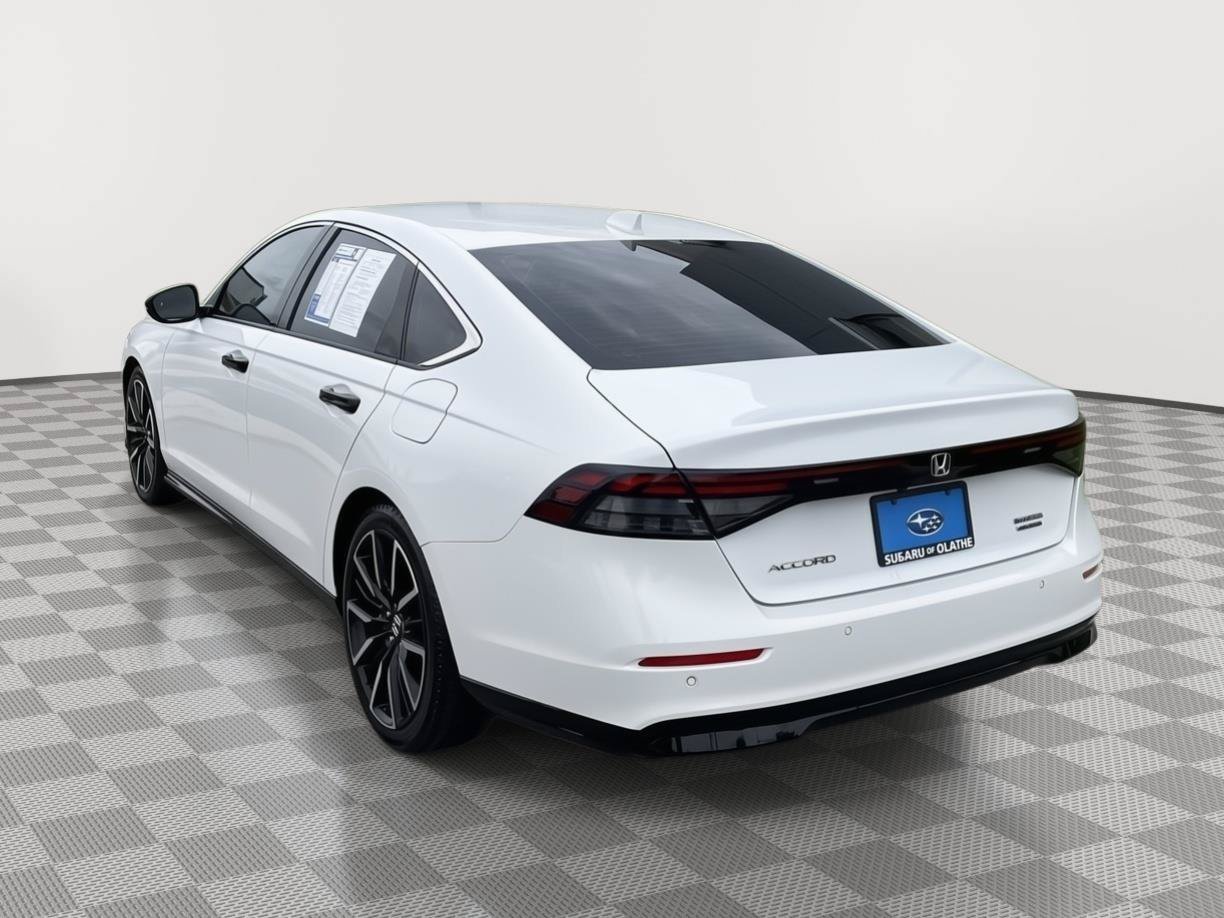 Used 2023 Honda Accord Touring image 13