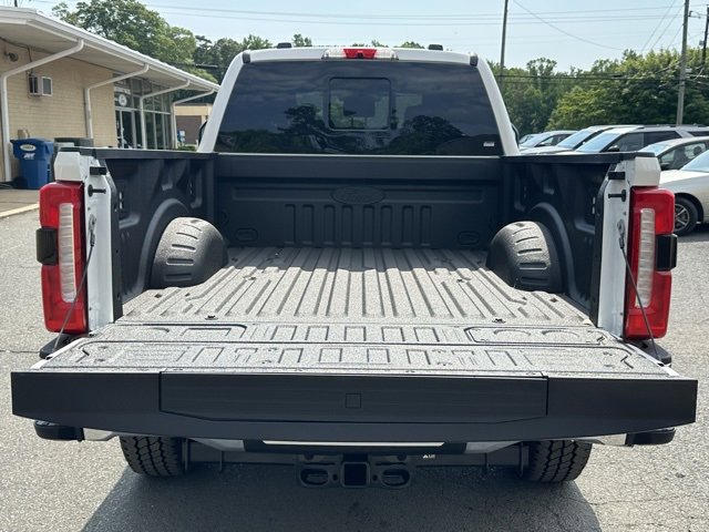 New 2025 Ford F350 Lariat w/ Lariat Ultimate Package image 39