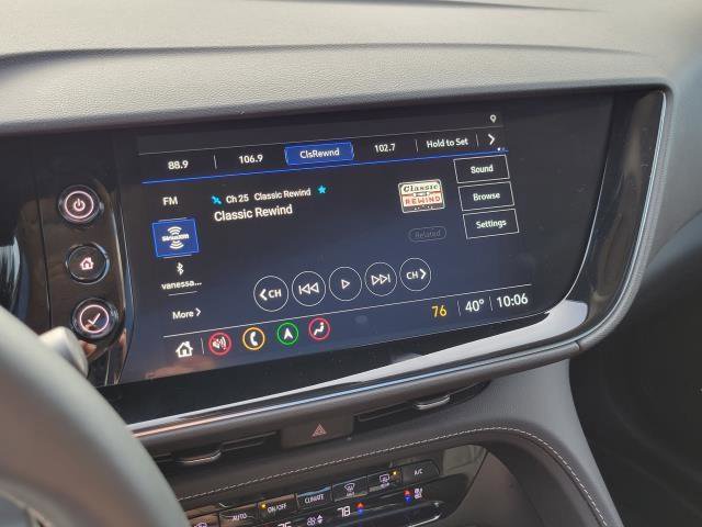 Used 2023 Buick Envision Avenir image 18