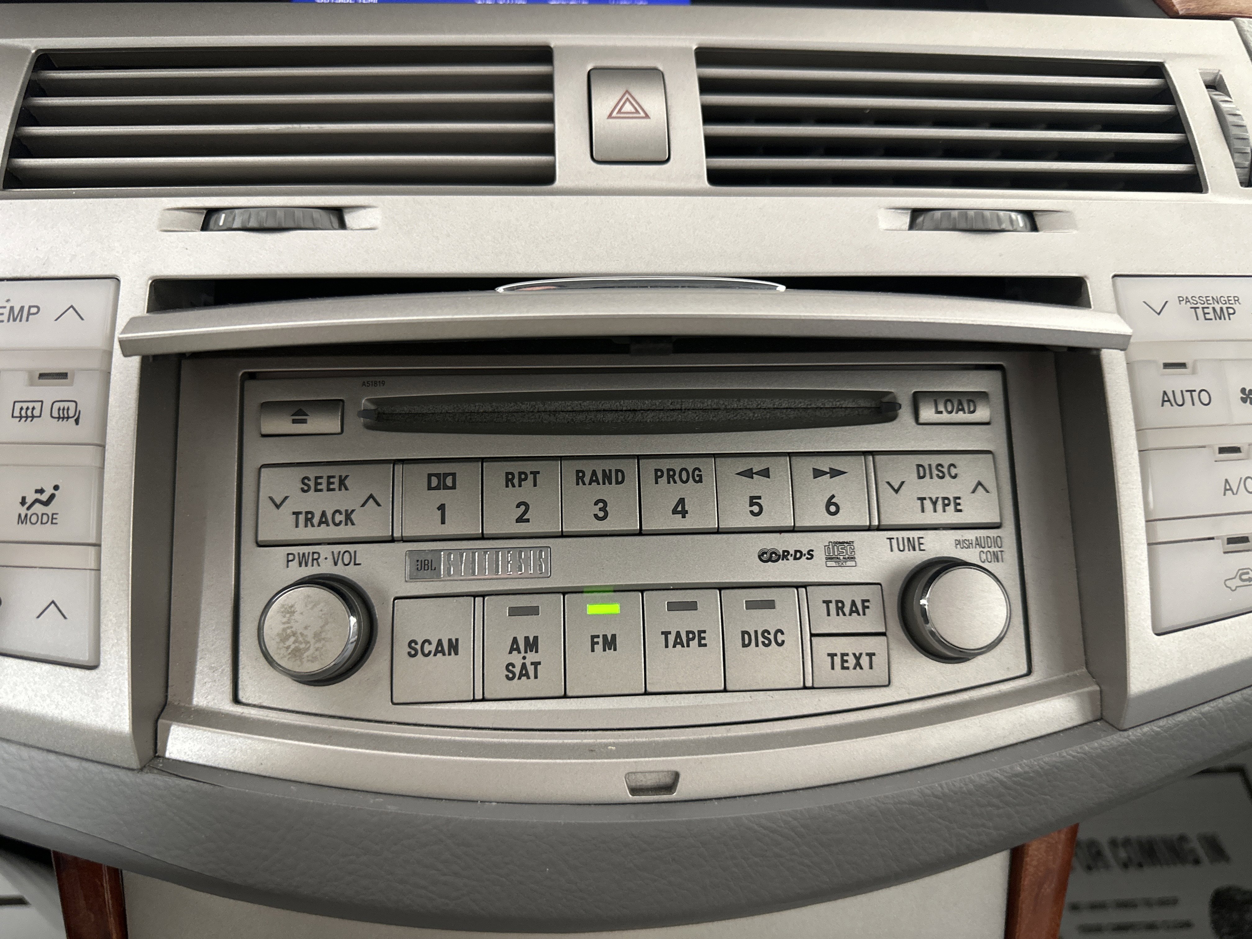 Used 2006 Toyota Avalon XLS image 15