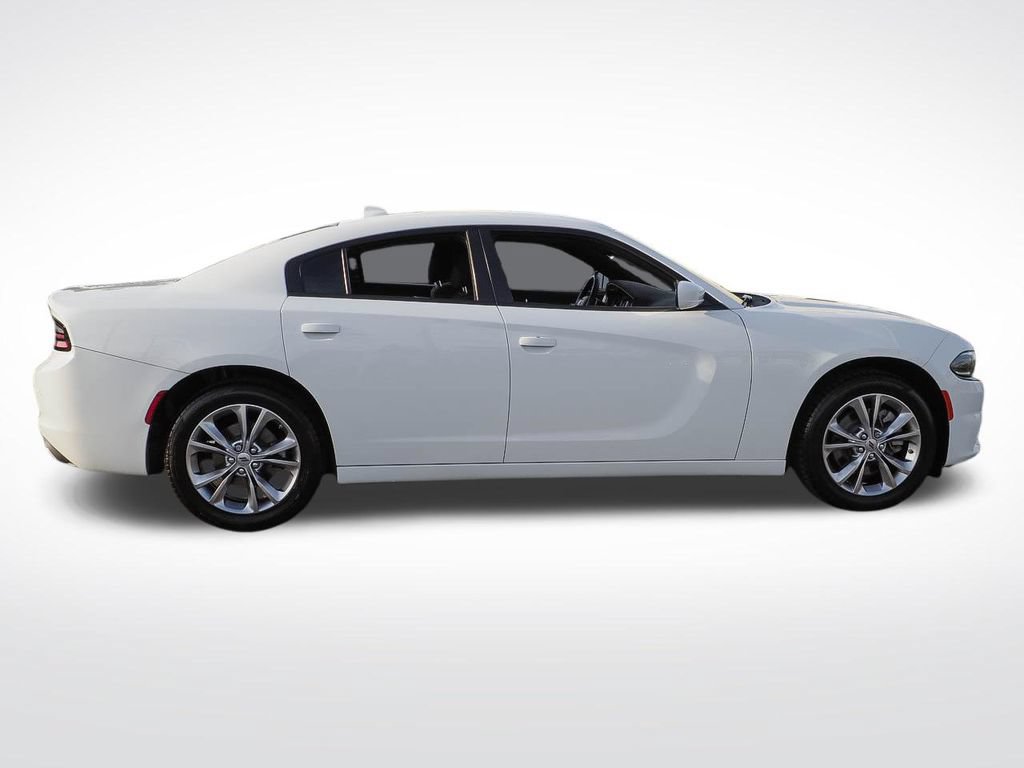 Used 2022 Dodge Charger SXT AWD/4WD image 8