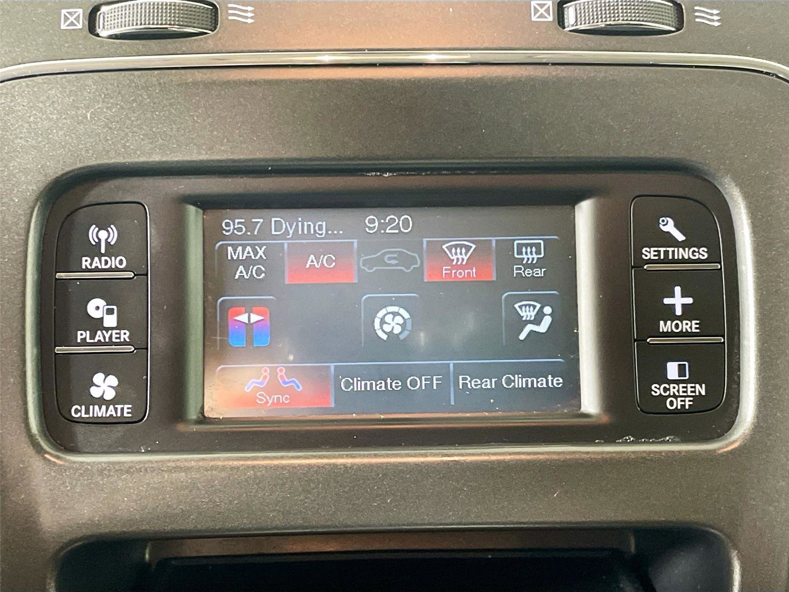 Used 2019 Dodge Journey SE w/ Premium Group FWD image 9