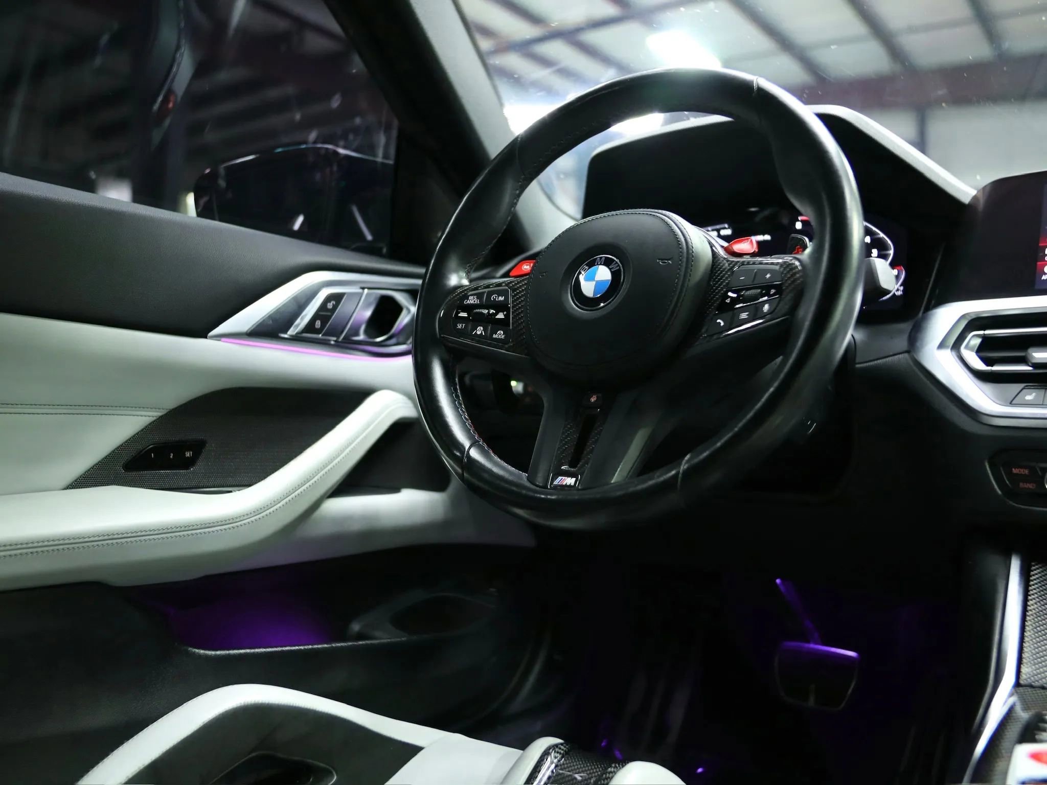 Used 2021 BMW M4 Competition w/ M Carbon Exterior Package image 43