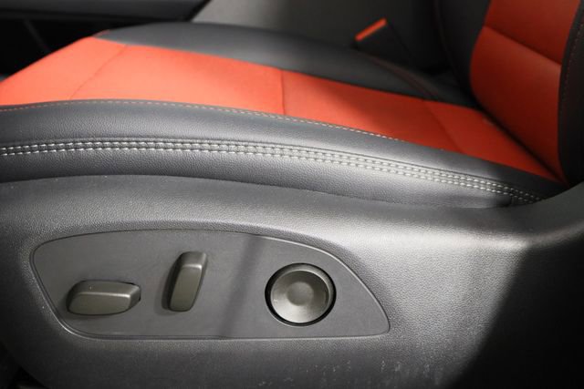 Used 2025 Chevrolet Equinox EV RS image 23