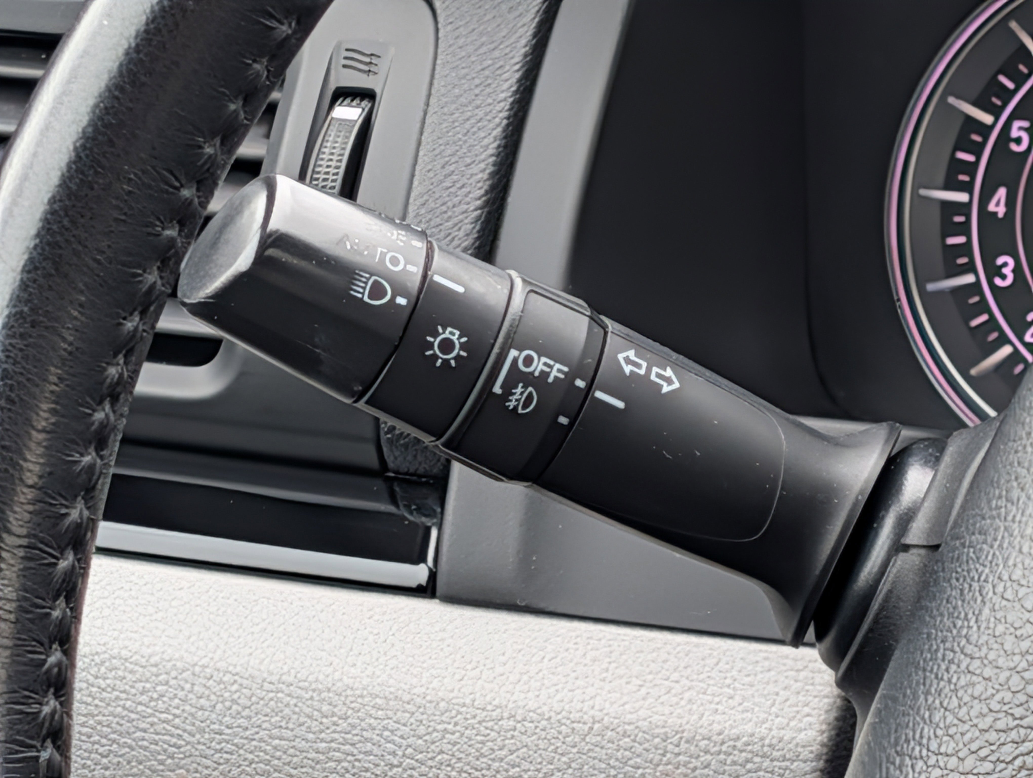 Used 2018 Honda Ridgeline RTL-E image 23