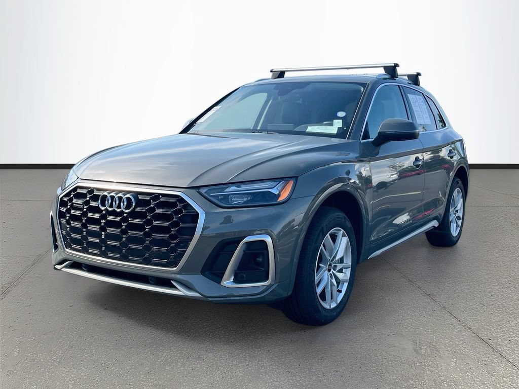 Used 2023 Audi Q5 2.0T Premium w/ Convenience Package AWD/4WD image 3