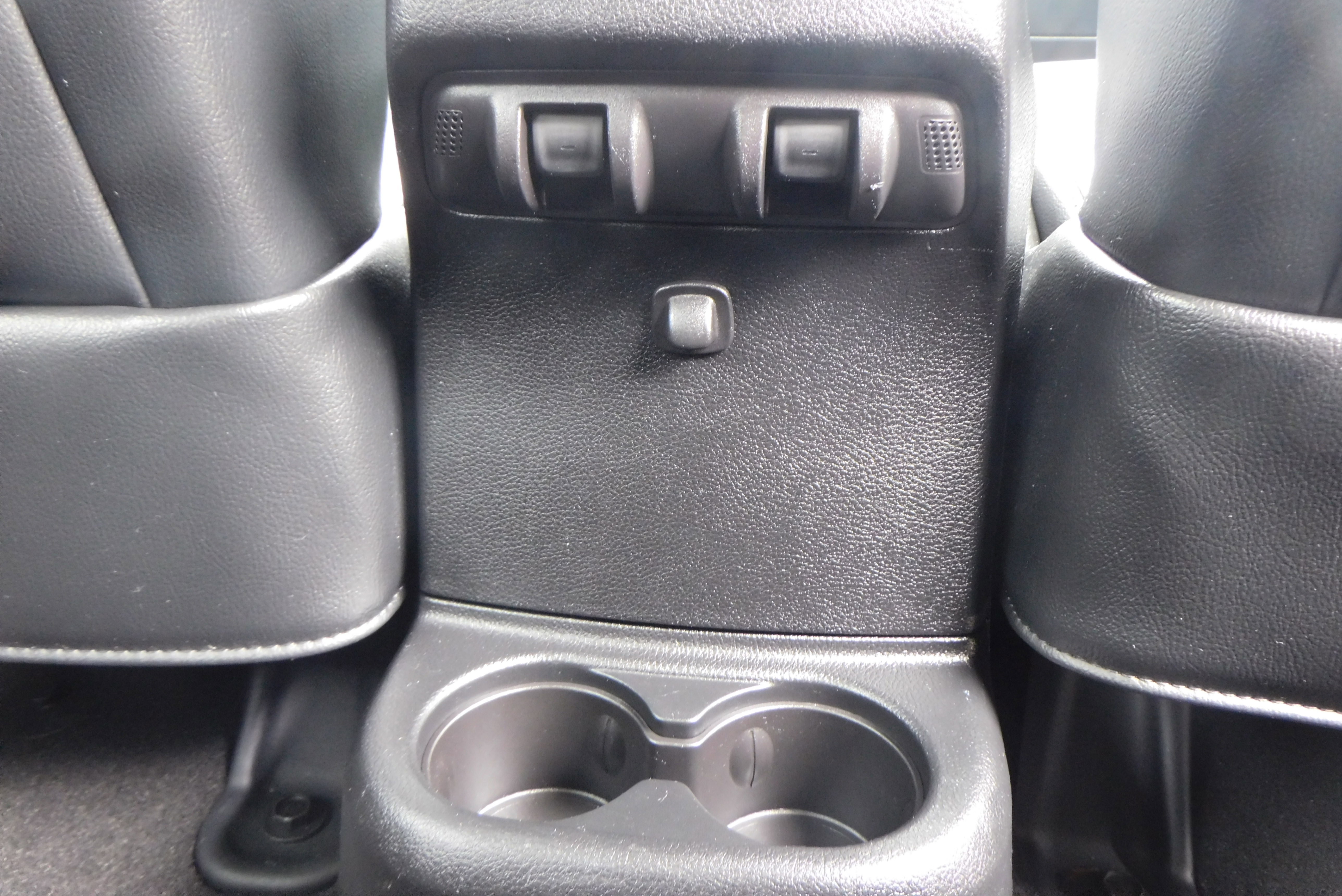 Used 2016 Jeep Wrangler Unlimited Rubicon image 42