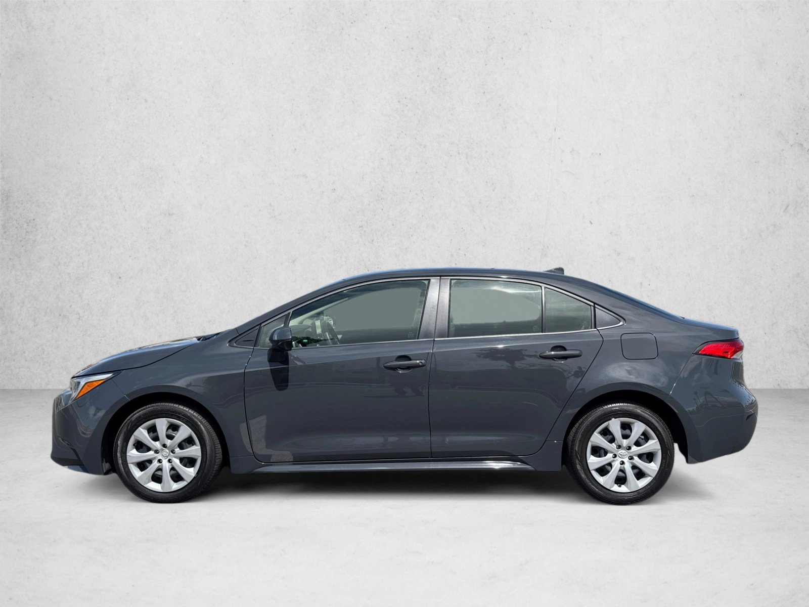 Used 2023 Toyota Corolla LE FWD image 8
