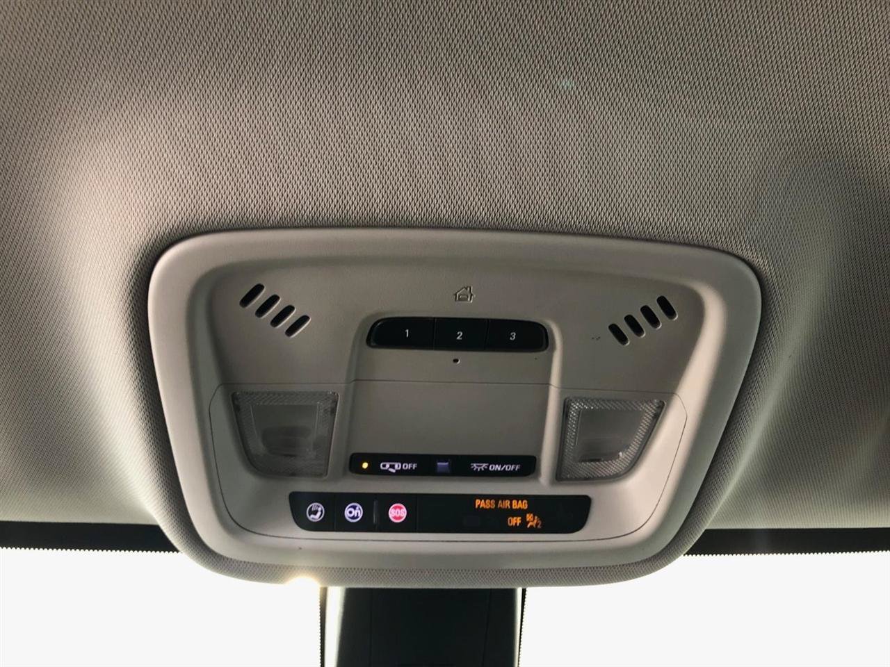 Used 2020 Chevrolet Traverse LT w/ LT Premium Package AWD/4WD image 26