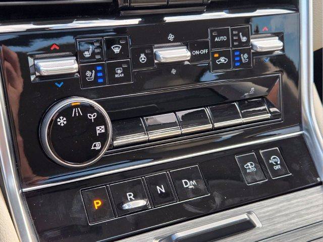 Used 2025 Nissan Armada Platinum Reserve RWD image 29