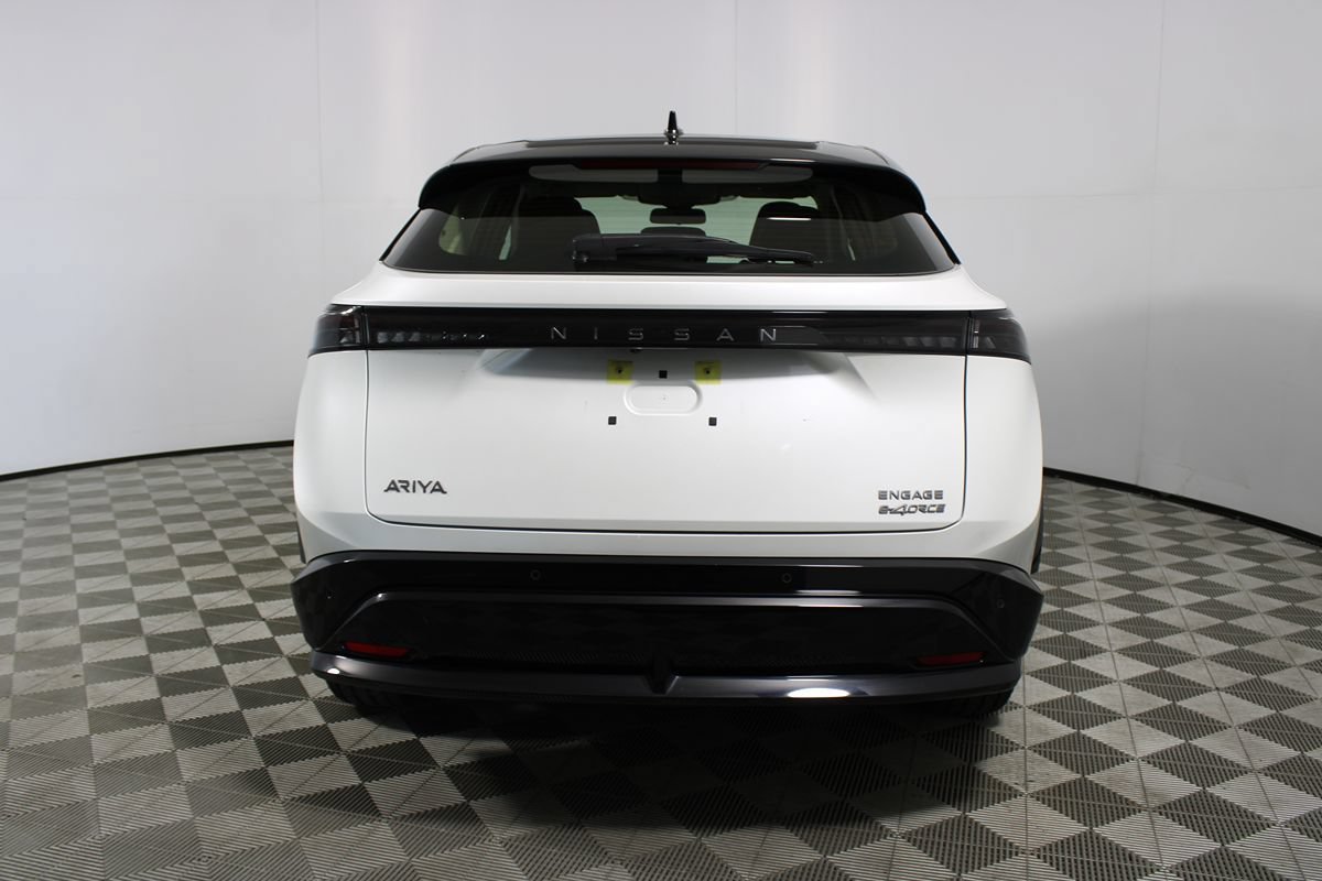 Used 2023 Nissan Ariya AWD image 32