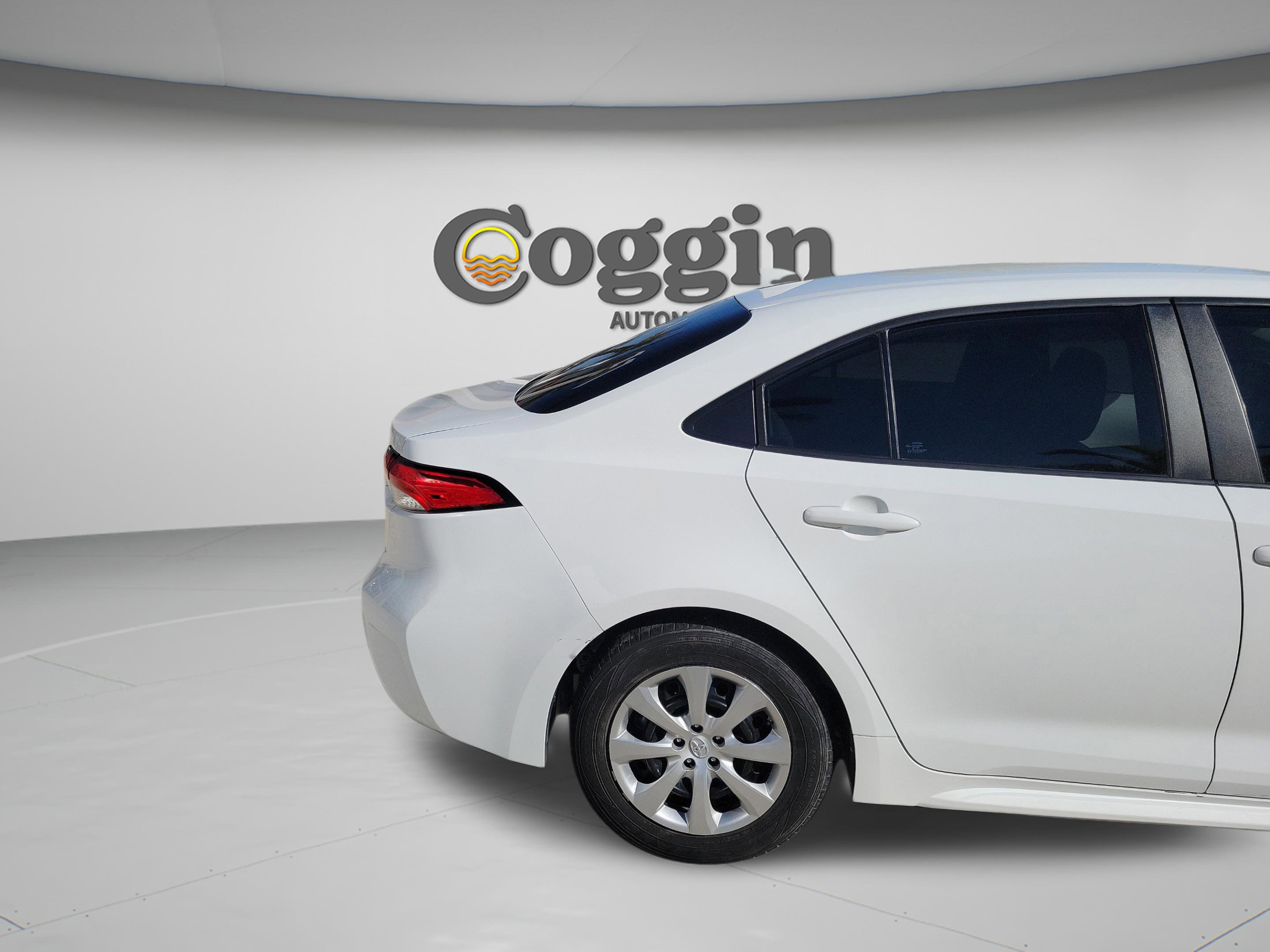 Certified 2023 Toyota Corolla LE FWD image 32