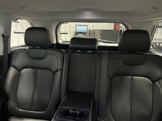 Used 2023 Jeep Grand Cherokee Limited image 18