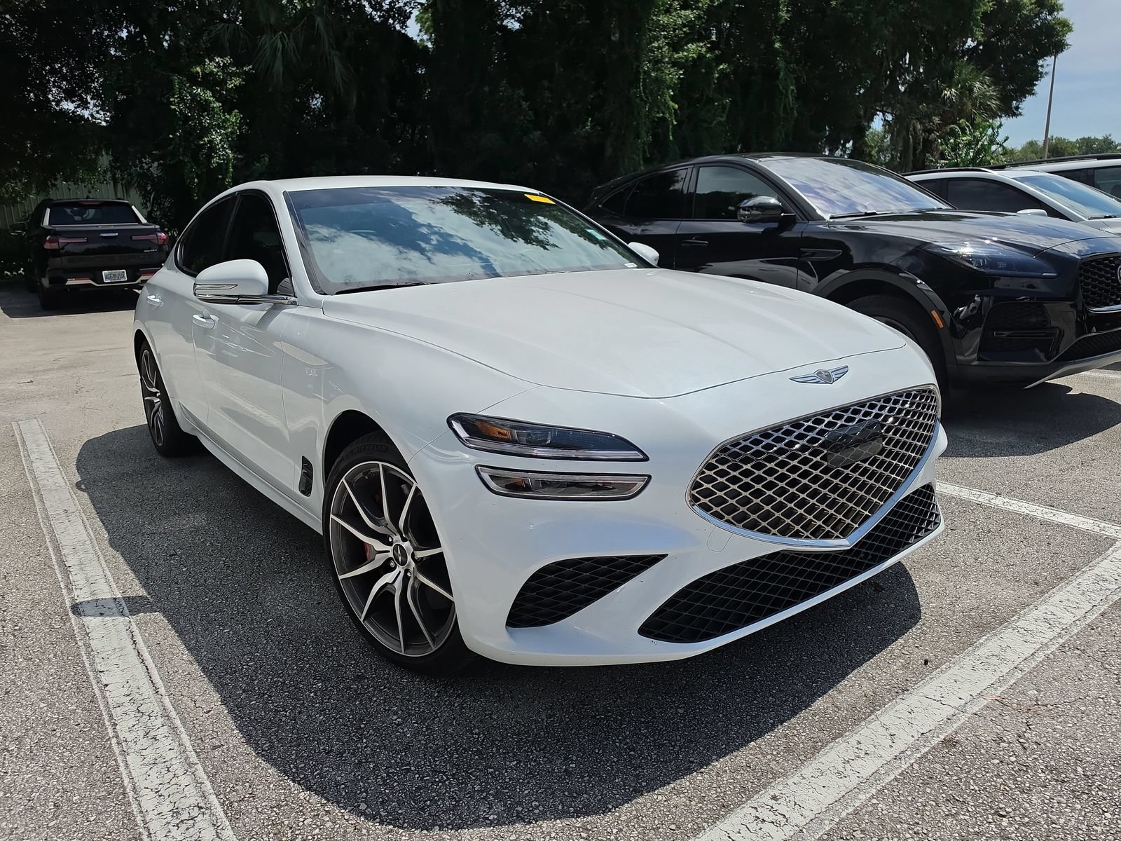 Used 2025 Genesis G70 2.5T RWD image 2