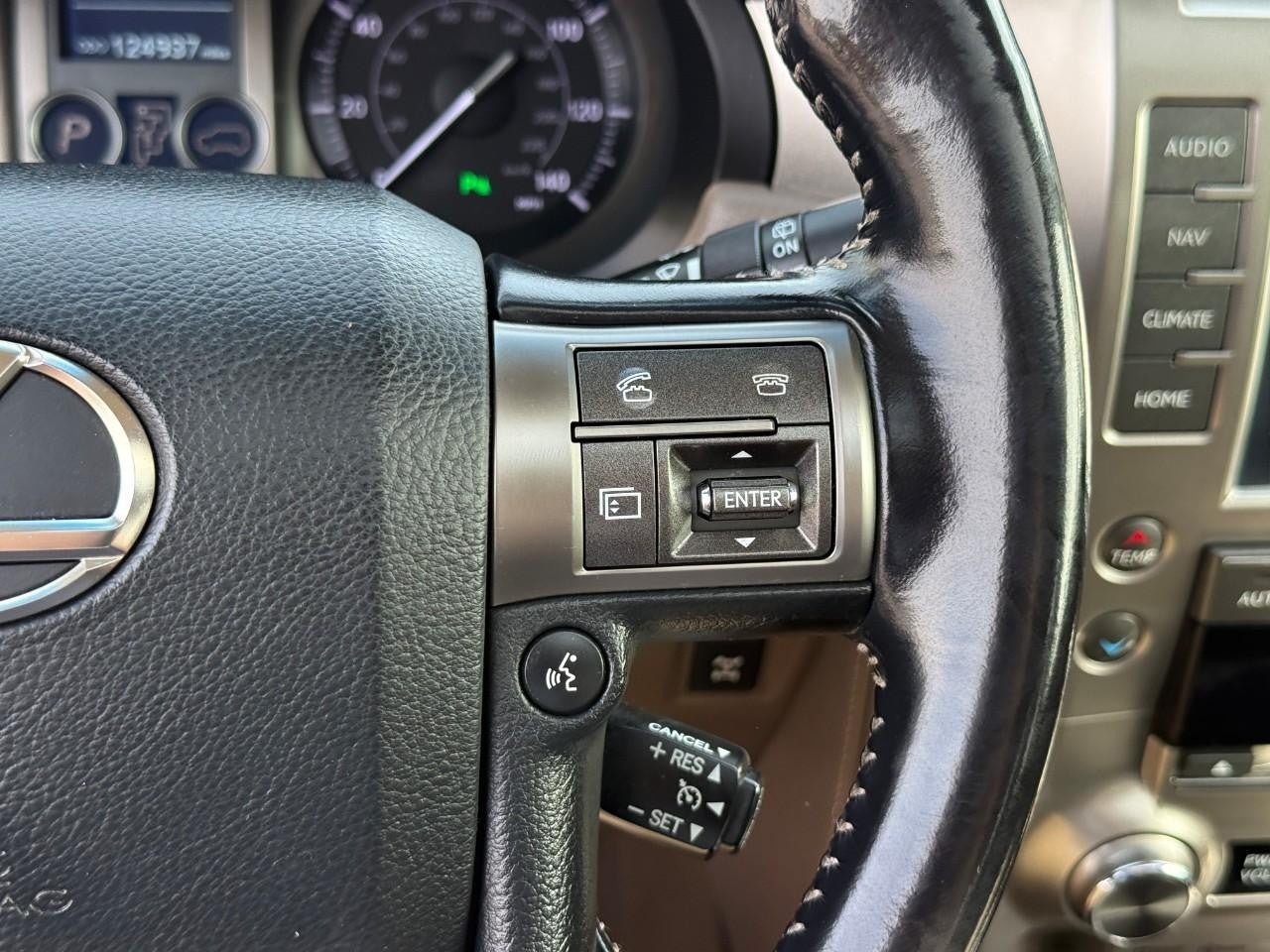 Used 2016 Lexus GX 460 w/ Premium Package AWD/4WD image 19