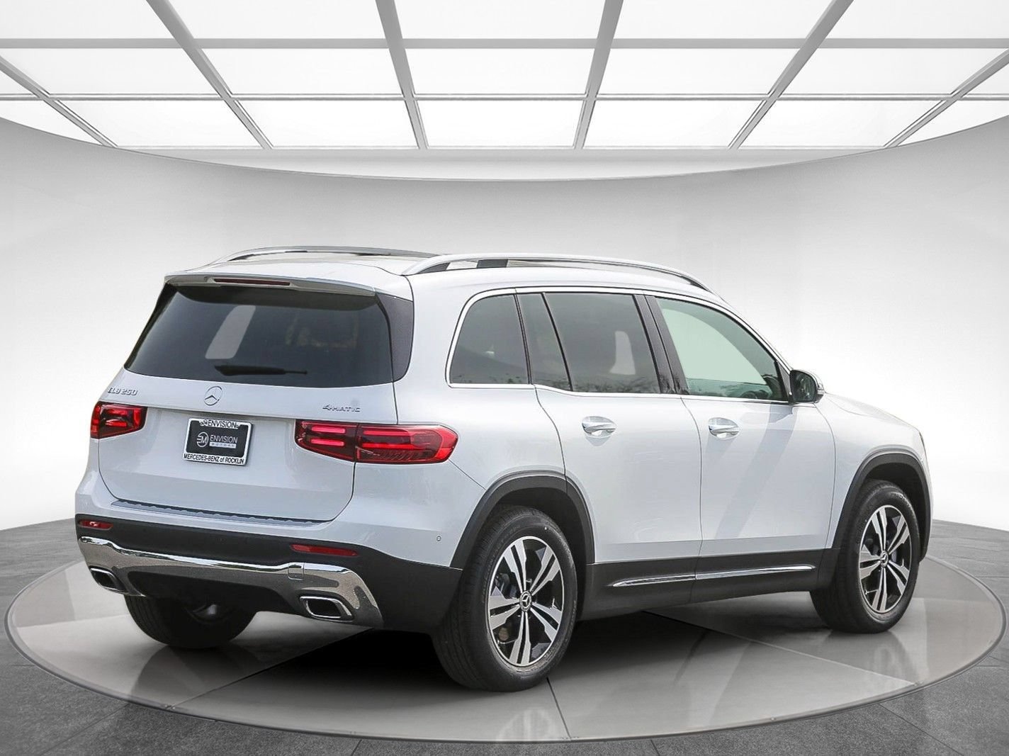 New 2026 Mercedes-Benz GLB 250 4MATIC image 5