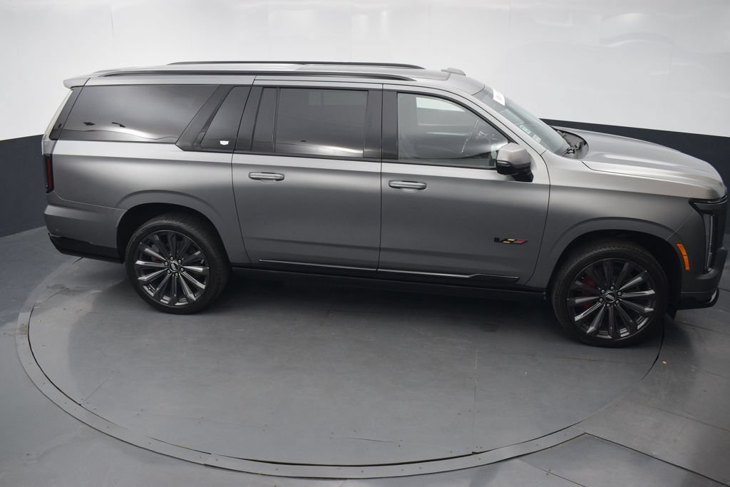 Certified 2026 Cadillac Escalade ESV V AWD/4WD image 48