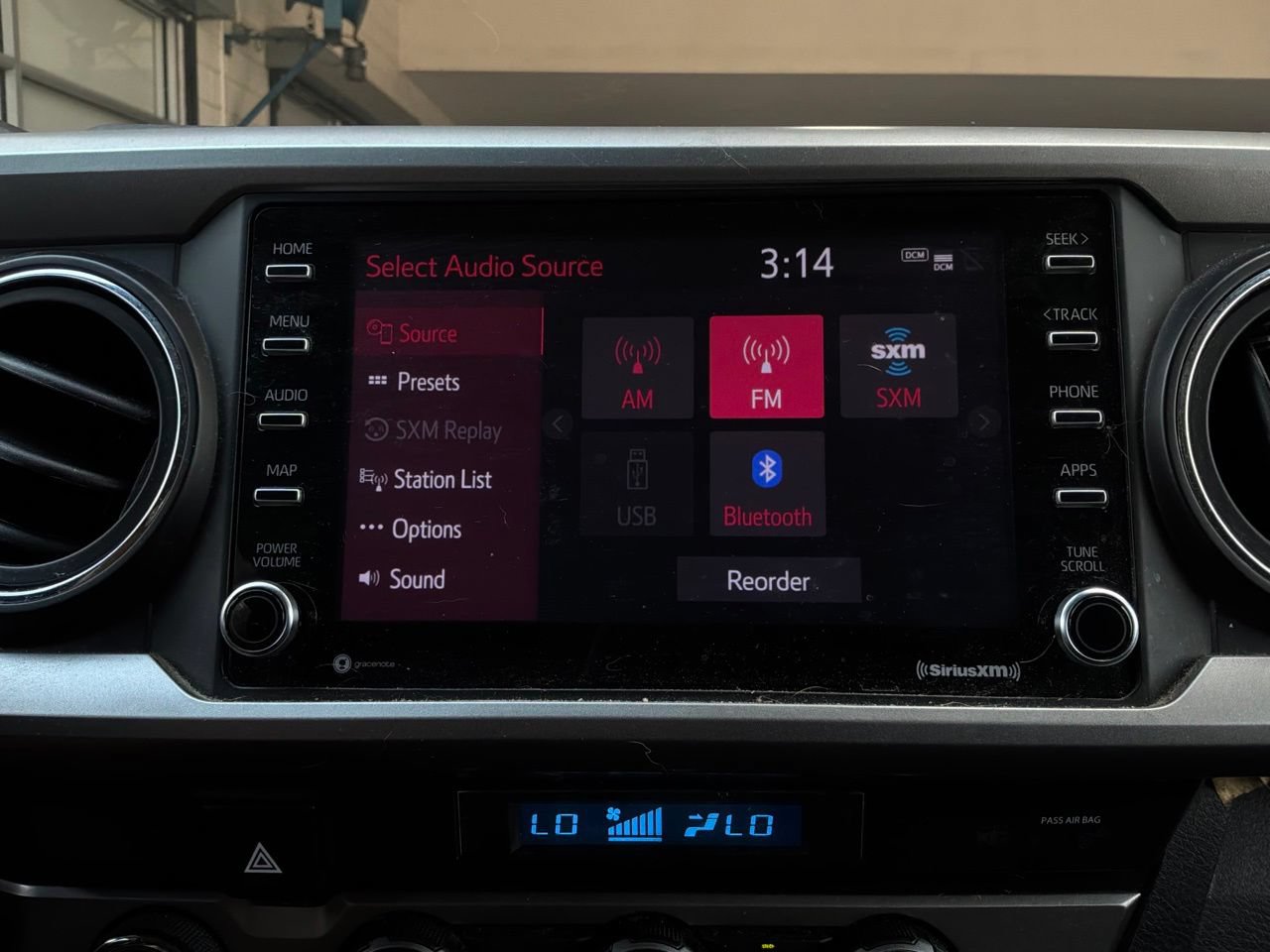 Used 2021 Toyota Tacoma SR5 AWD/4WD image 32