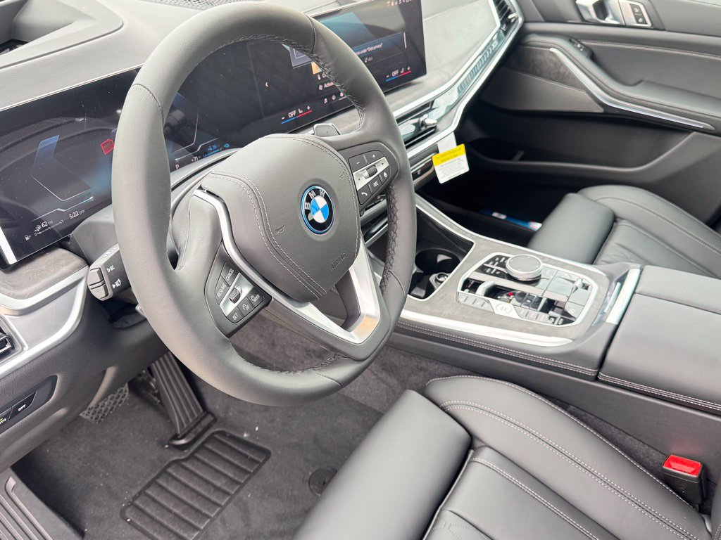 Used 2026 BMW X5 xDrive50e w/ Premium Package AWD/4WD image 14