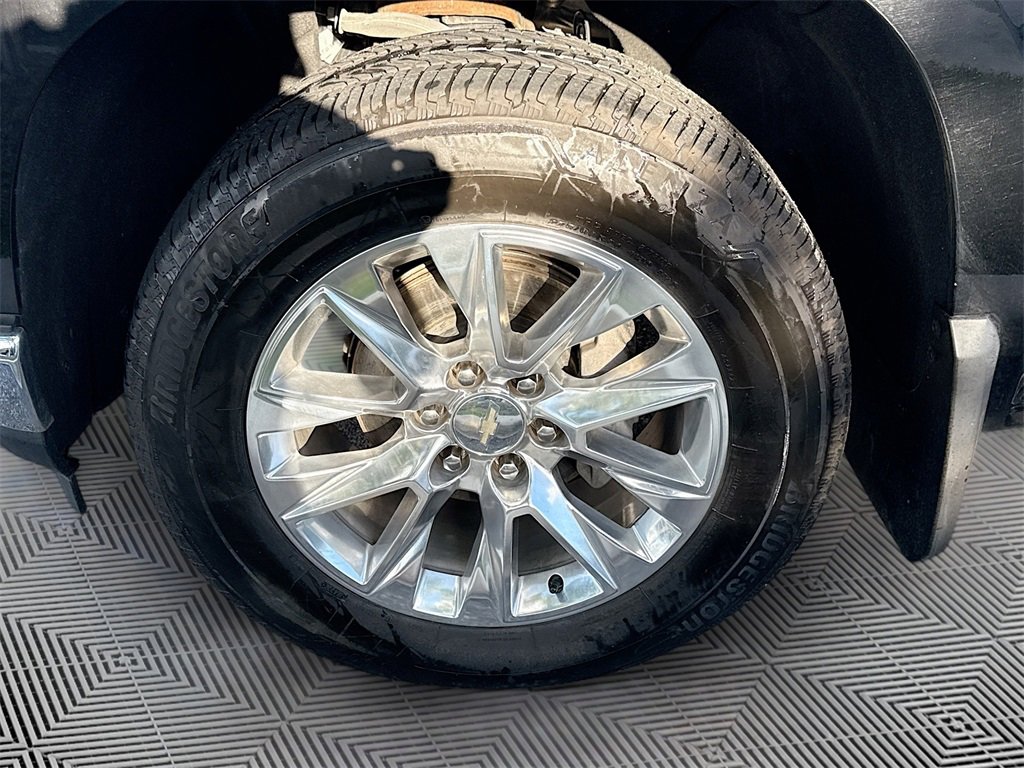 Used 2019 Chevrolet Silverado 1500 LTZ image 33