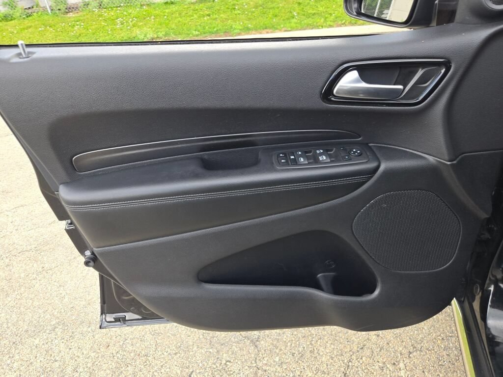 Used 2022 Dodge Durango SXT AWD/4WD image 19