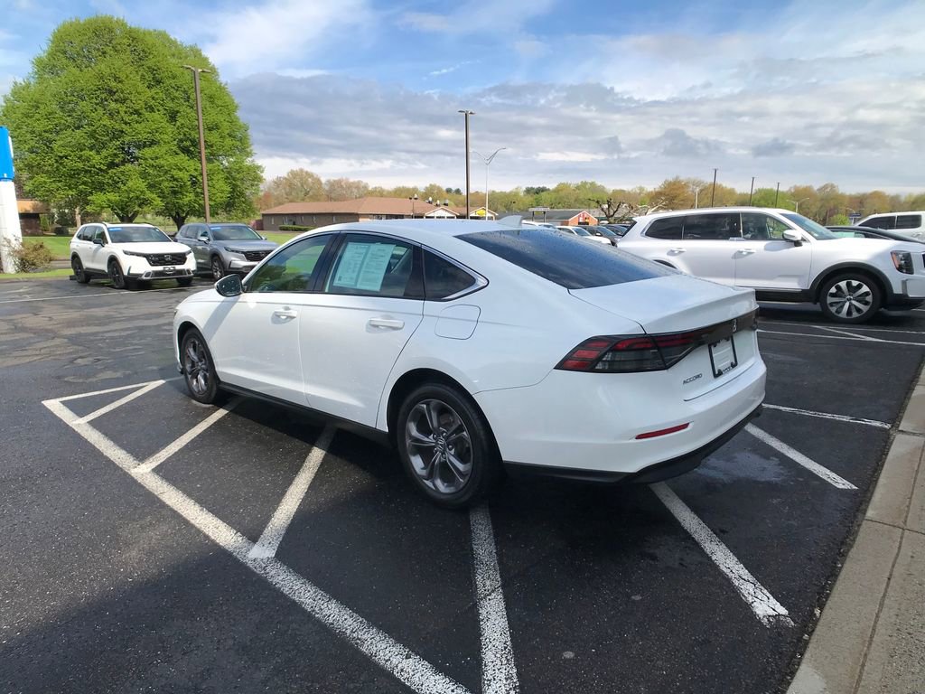 Used 2024 Honda Accord EX image 11