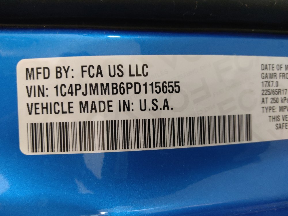 Used 2023 Jeep Cherokee Altitude Lux image 33
