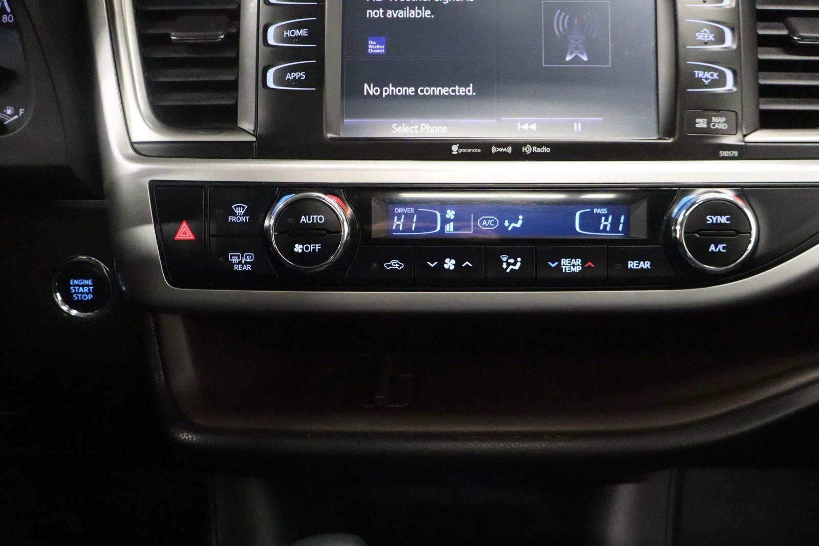 Used 2017 Toyota Highlander XLE image 28