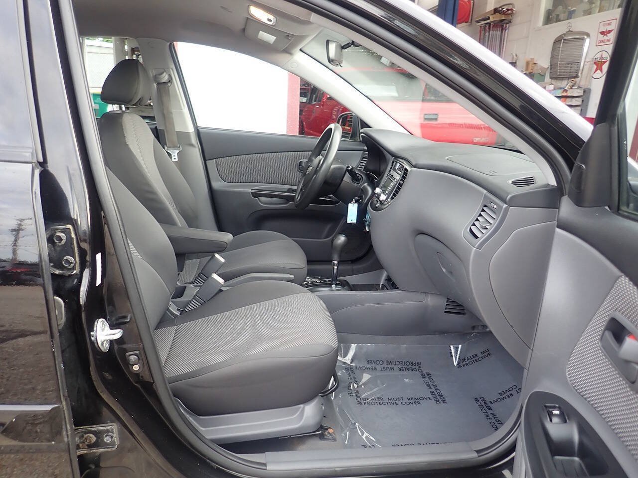 Used 2011 Kia Rio5 w/ Value Pkg FWD image 25