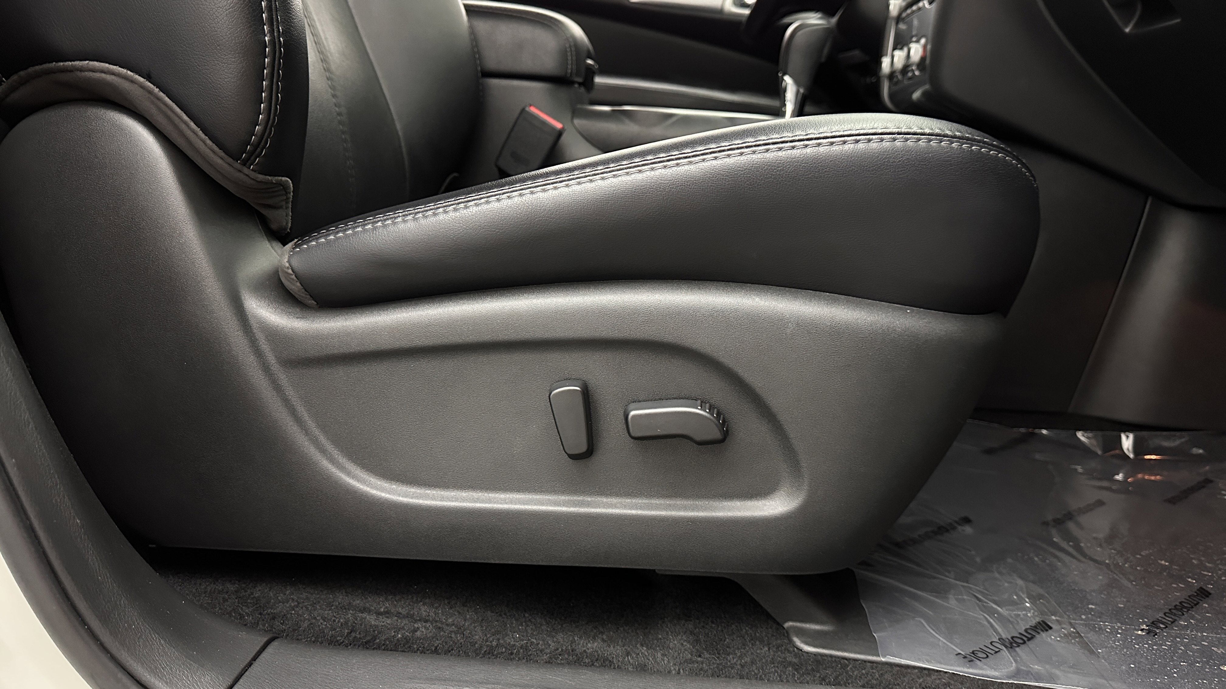 Used 2019 Nissan Pathfinder SL w/ Cargo Package image 41