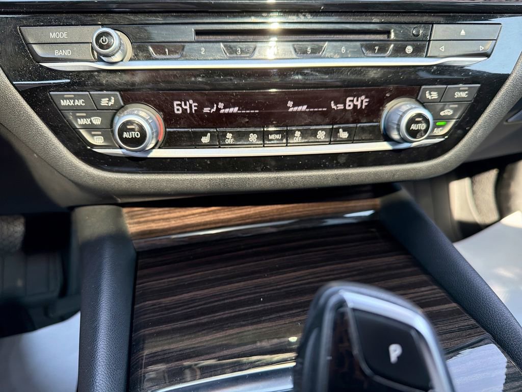 Used 2019 BMW 530i xDrive w/ Convenience Package image 27