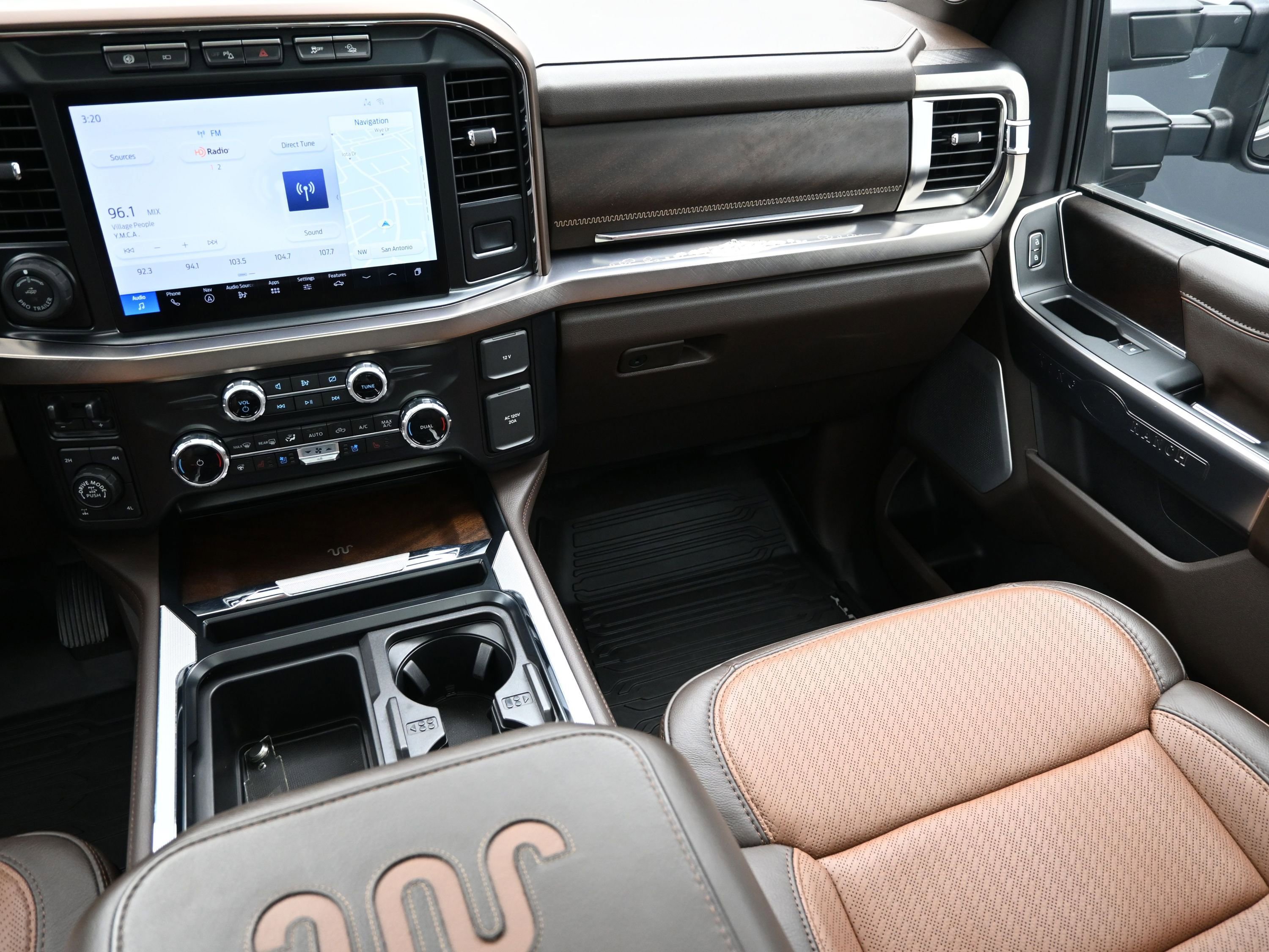 Used 2023 Ford F250 King Ranch w/ Tremor Off-Road Package image 40