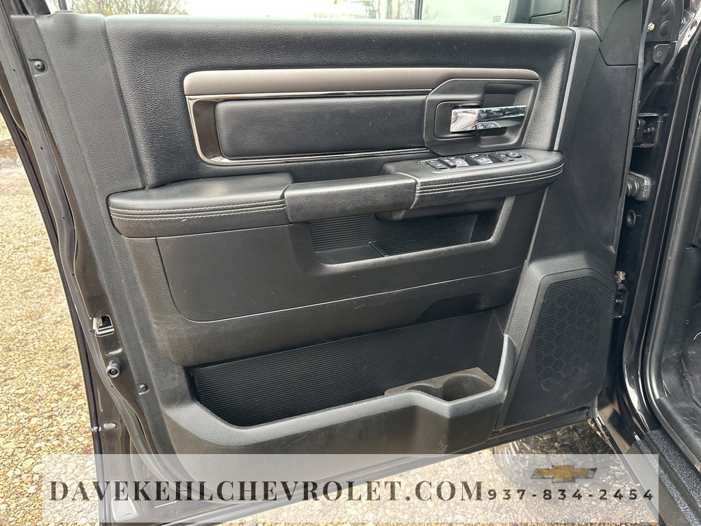 Used 2018 RAM 2500 Big Horn w/ Sport Appearance Group image 9