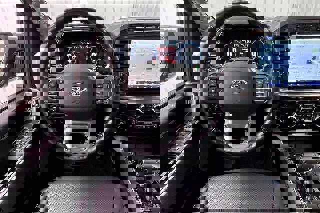 Used 2022 Ford F150 Lariat w/ Equipment Group 502A High image 5