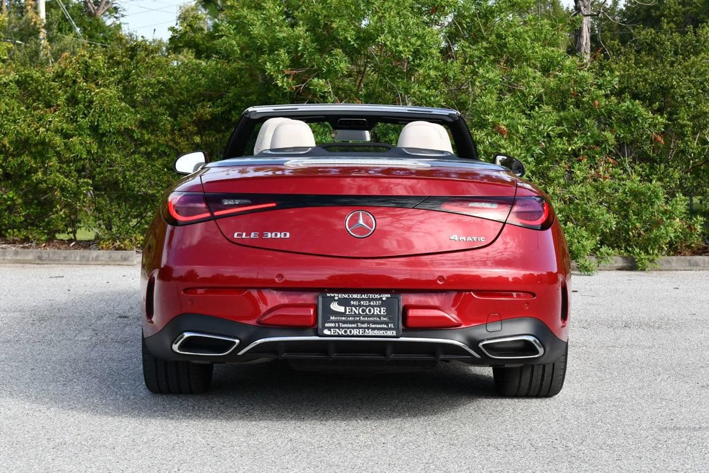 Used 2024 Mercedes-Benz CLE 300 4MATIC Cabriolet image 4
