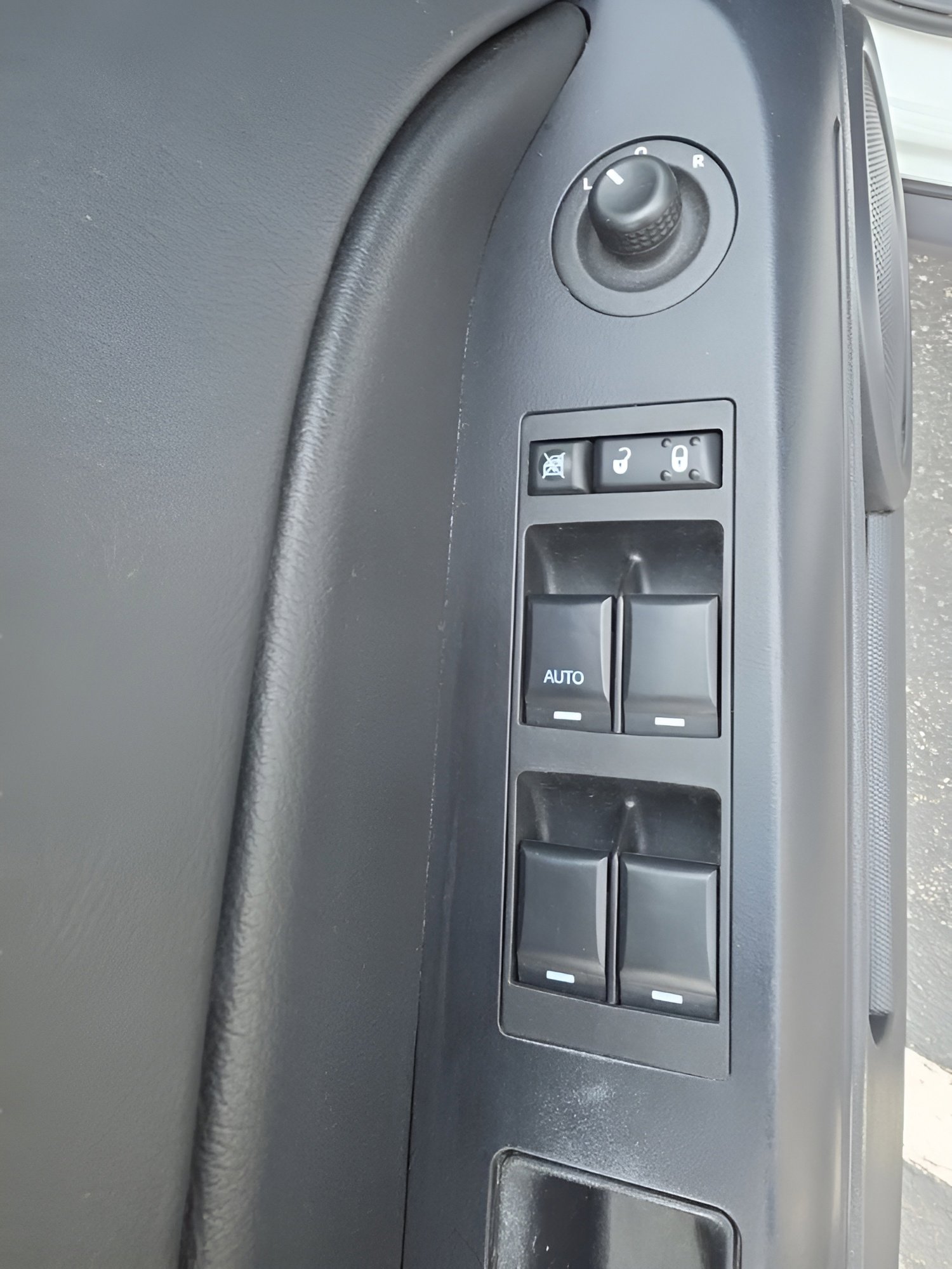 Used 2016 Jeep Patriot Latitude image 14