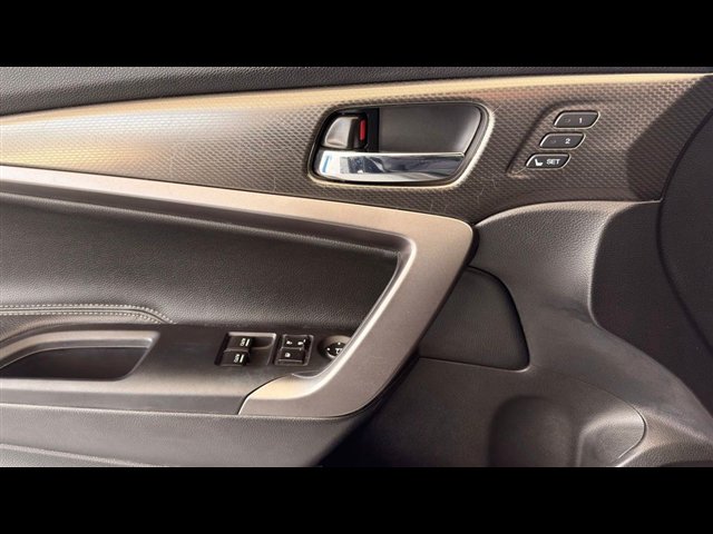 Certified 2017 Honda Accord EX-L image 31