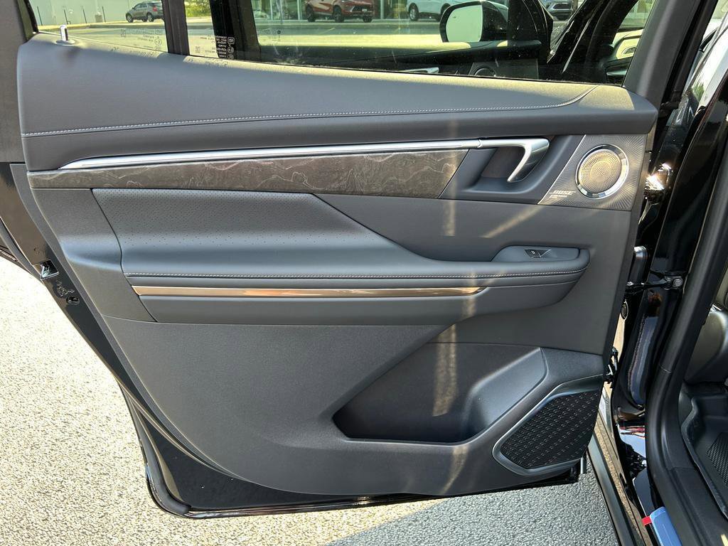 New 2026 Buick Enclave Avenir w/ Super Cruise Package image 7